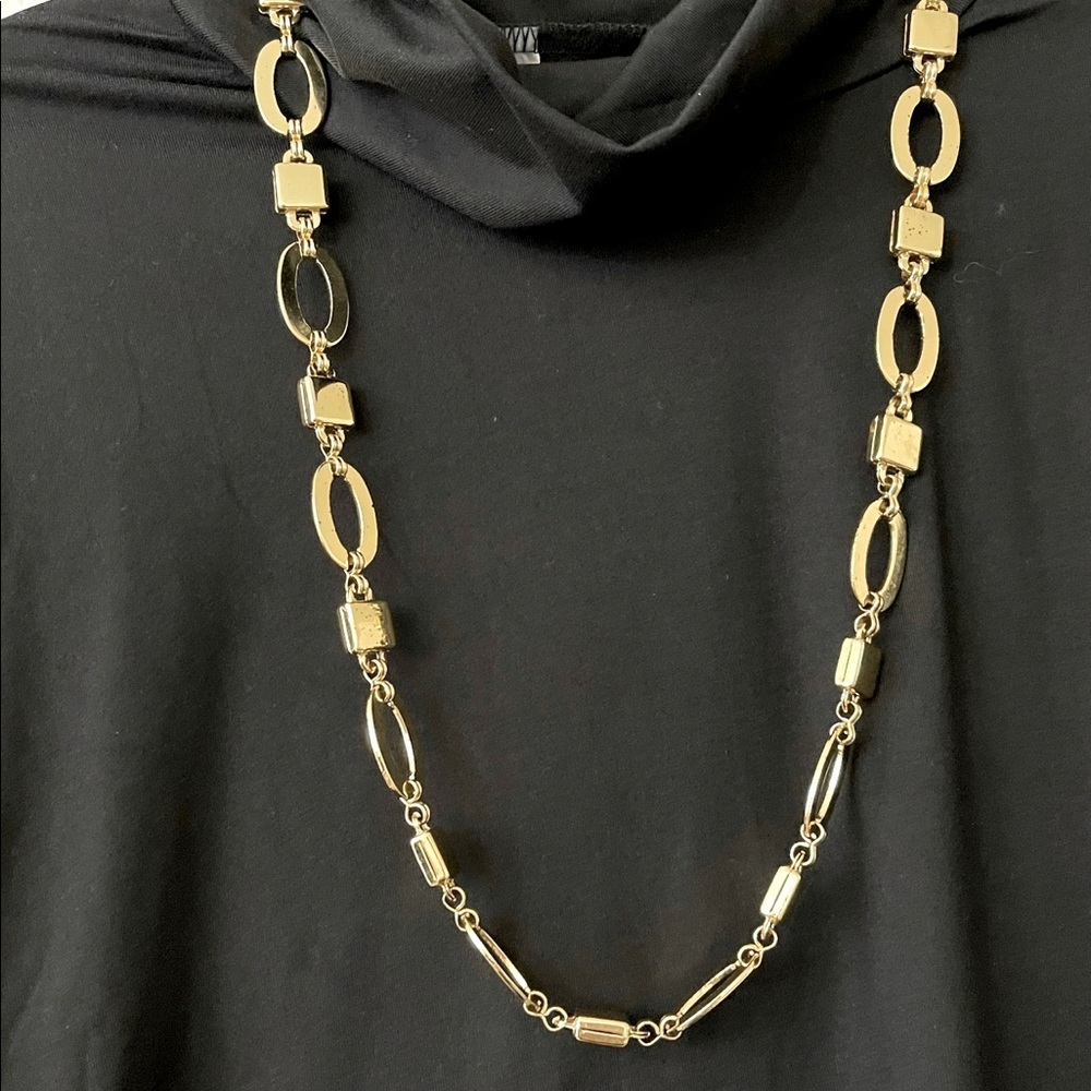 Classy Gold Link Chain